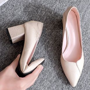 Zapatos de Tacón Medio Cuero Suave Aura Camino Serenidad, Comodidad y Estabilidad Todo el Día