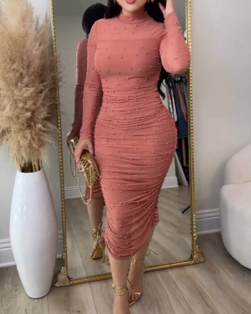 Vestido Midi Ajustado con Paneles de Malla Elegante, Fruncido y Cuello Simulado
