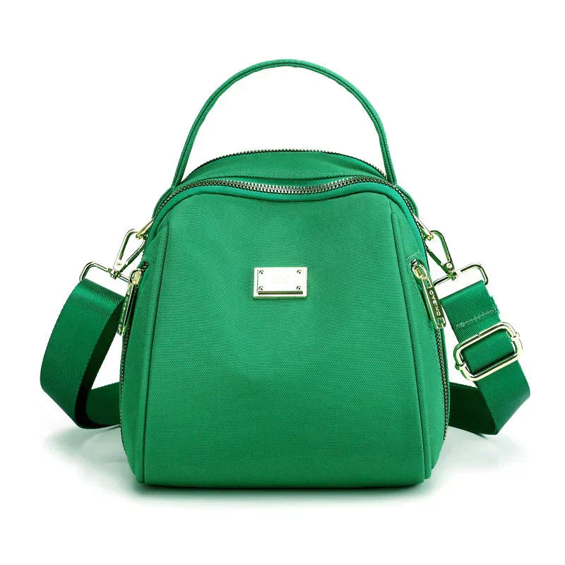 Mochila Casual Nylon Aura Prisma, Estilo y Versatilidad en Cada Día