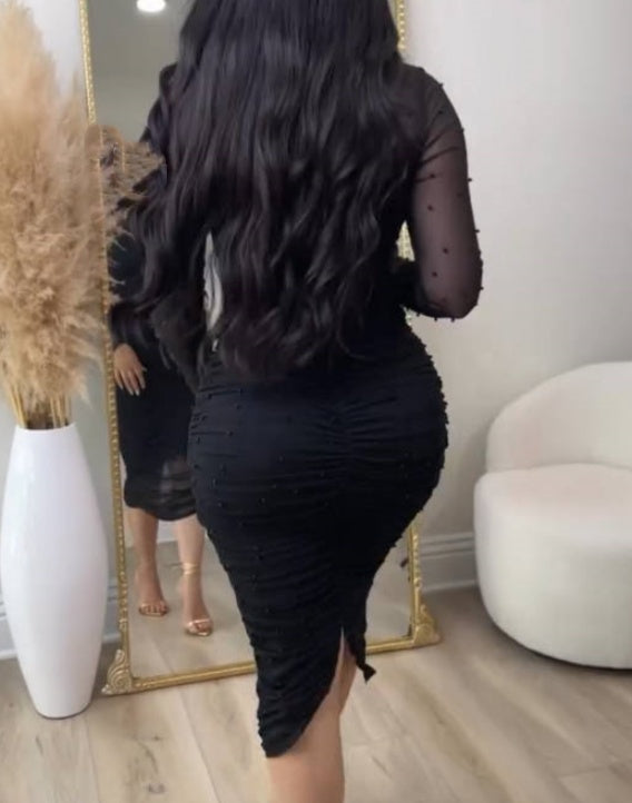 Vestido Midi Ajustado con Paneles de Malla Elegante, Fruncido y Cuello Simulado