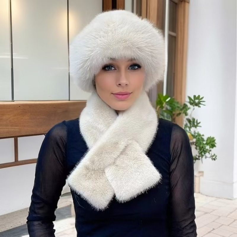 🔥 Sombrero Bucket de Peluche Cálido para Invierno ❄️ con Bufanda a Juego 🧣✨ ¡Perfecto para los días fríos! 🧸