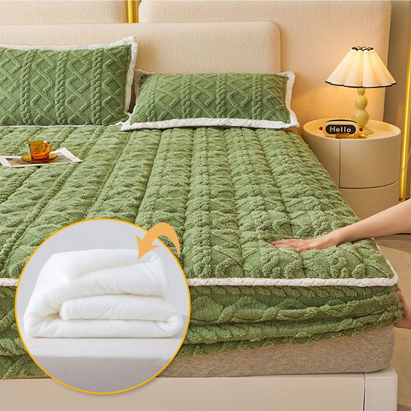 🛏️ Ropa de Cama Cálida de Franela Cepillada ❄️✨ ¡Con bolsillos profundos y esquinas antideslizantes para un descanso perfecto durante todo el año! 🛌🌙