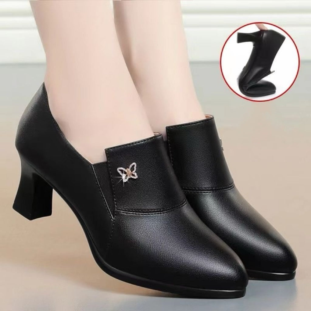 Tacones Altos Cuero Suave Aura Mariposa Serenidad, Elegancia y Confort en Cada Paso