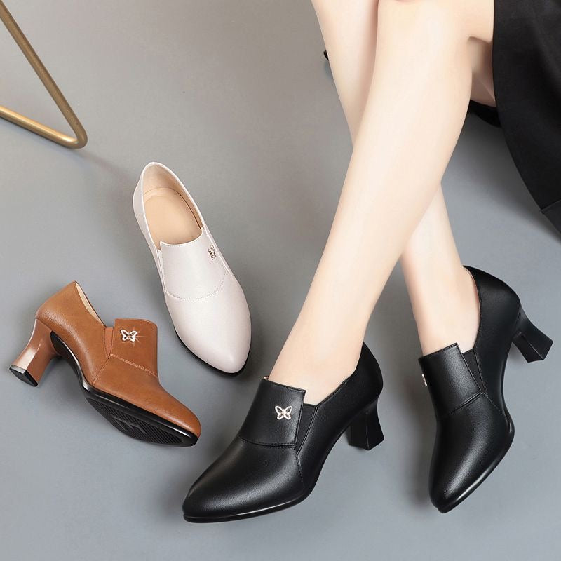 Tacones Altos Cuero Suave Aura Mariposa Serenidad, Elegancia y Confort en Cada Paso