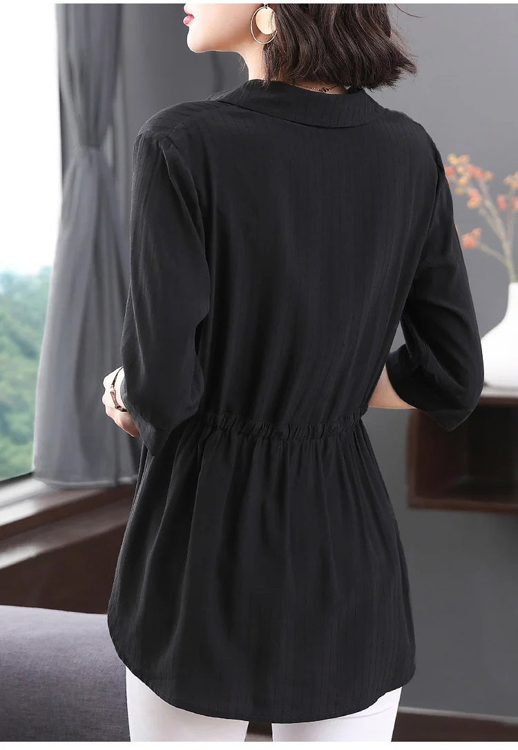 Camisa holgada con cuello en V de longitud media para mujer