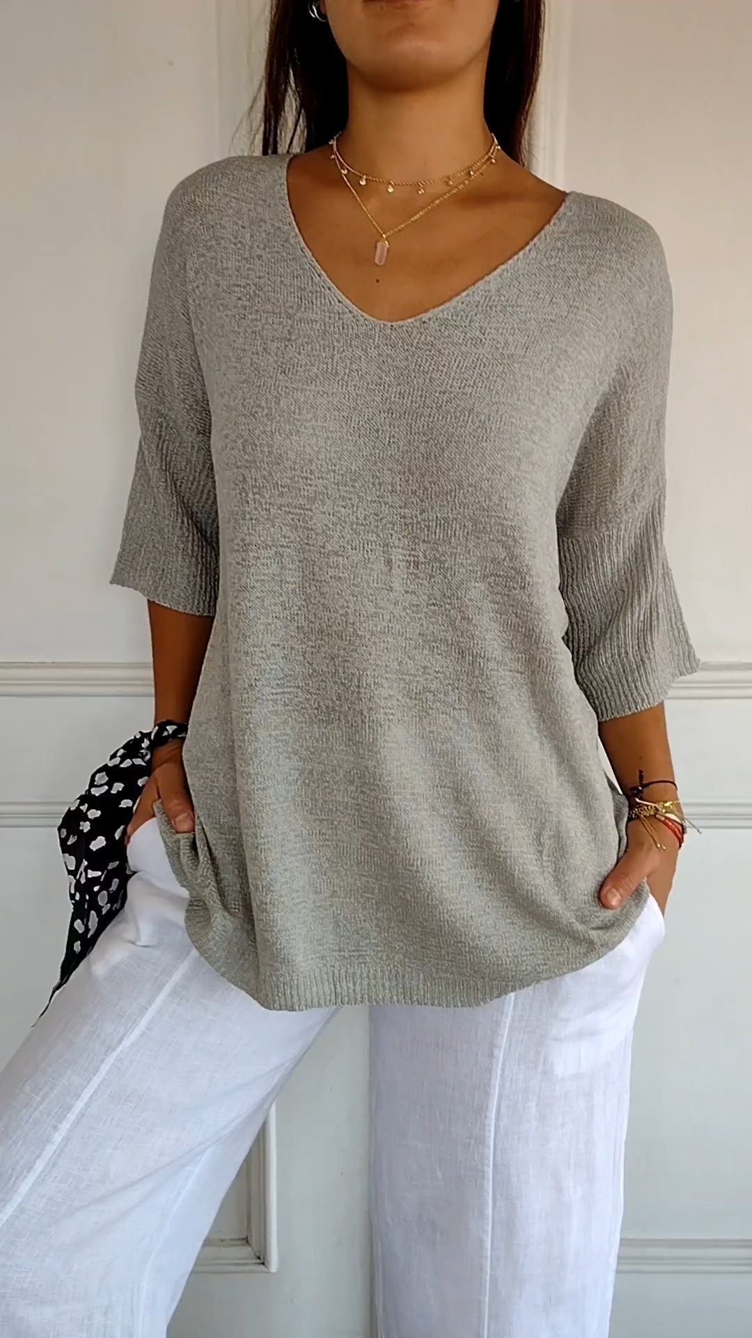 💖 Top Tejido con Cuello en V de Color Liso – Estilo Elegante y Cómodo para Cualquier Ocasión ✨👚