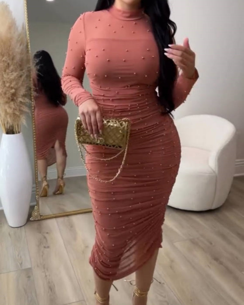 Vestido Midi Ajustado con Paneles de Malla Elegante, Fruncido y Cuello Simulado