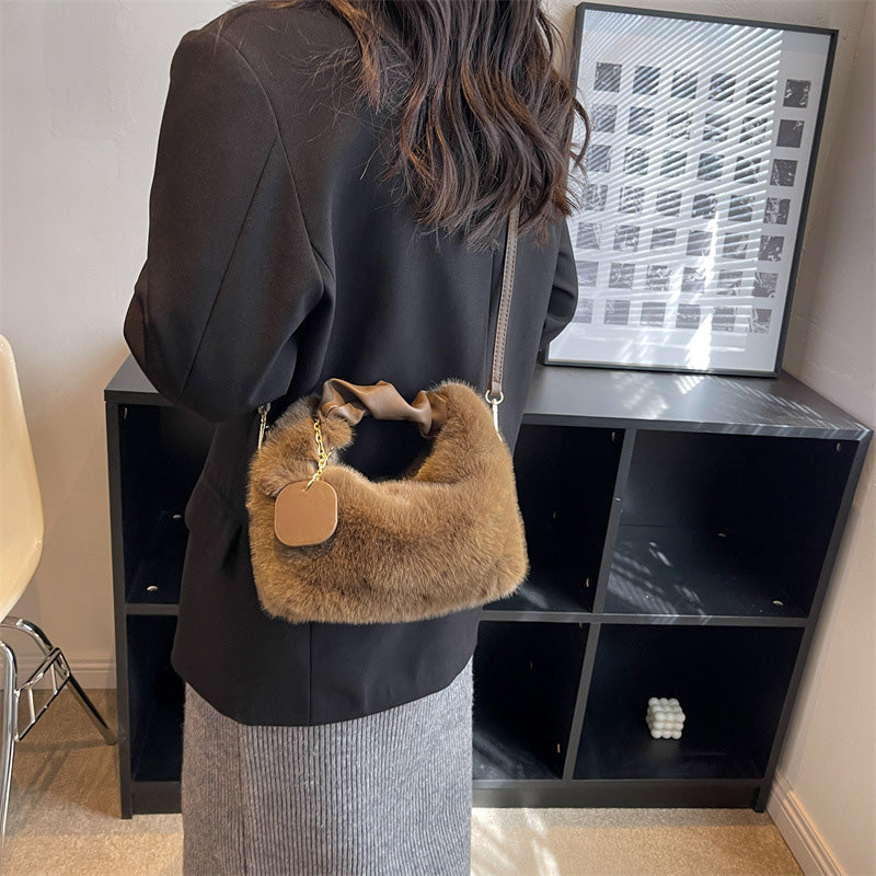 👜 Bolsa de Faux Fur 2026 – Asa Plegable de Piel, Versátil (Bandolera/Armpit/Hombro), Suave de Visón y Cierre de Cremallera ✨💖