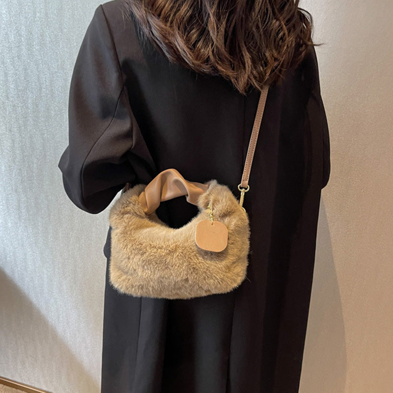 👜 Bolsa de Faux Fur 2026 – Asa Plegable de Piel, Versátil (Bandolera/Armpit/Hombro), Suave de Visón y Cierre de Cremallera ✨💖