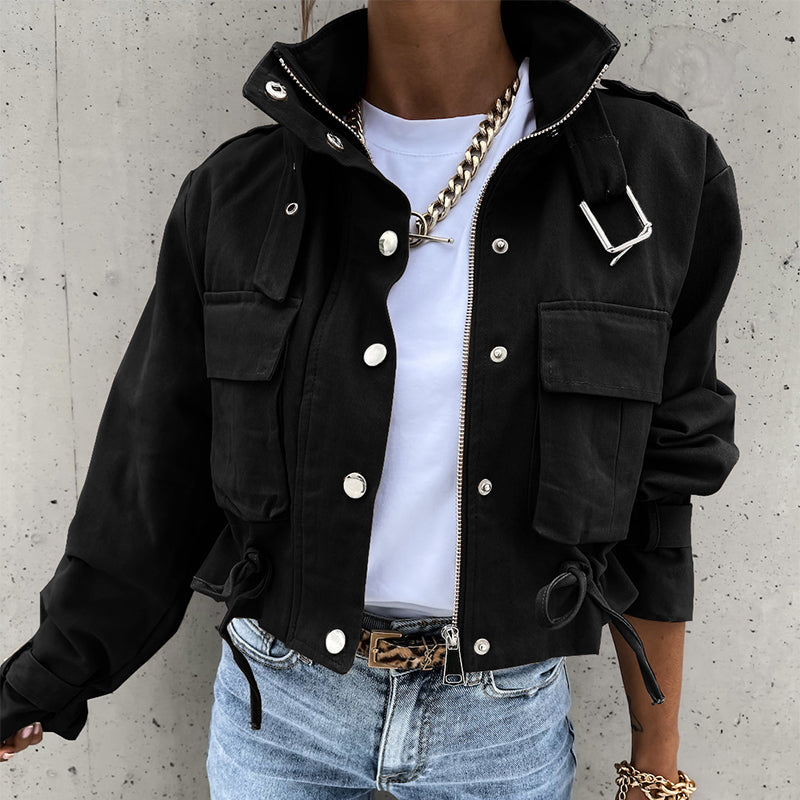 ⏰ ¡Oferta Limitada 50% OFF! 🧥 Chaqueta con Cuello Alto – Botones a Presión, Cordón Ajustable y Bolsillos, Estilo y Comodidad para Cualquier Ocasión ✨🌿