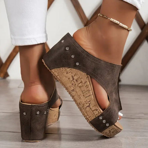 ⏰ ¡Oferta Limitada 50% OFF! 👡 Sandalias de Cuña para Mujer con Detalles Tachonados – Comodidad y Estilo para Cada Ocasión ✨🌸