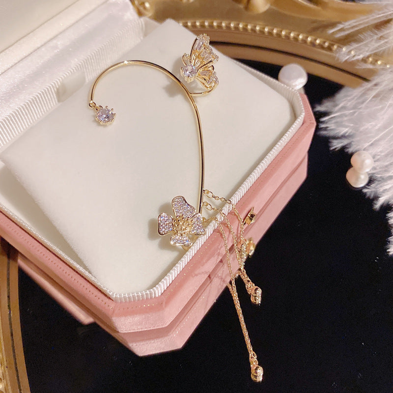 💕 Pendientes de Clip Sencillos con Motivo de Mariposa y Flor – Elegantes, Cómodos y Sin Necesidad de Perforación 🌸🦋
