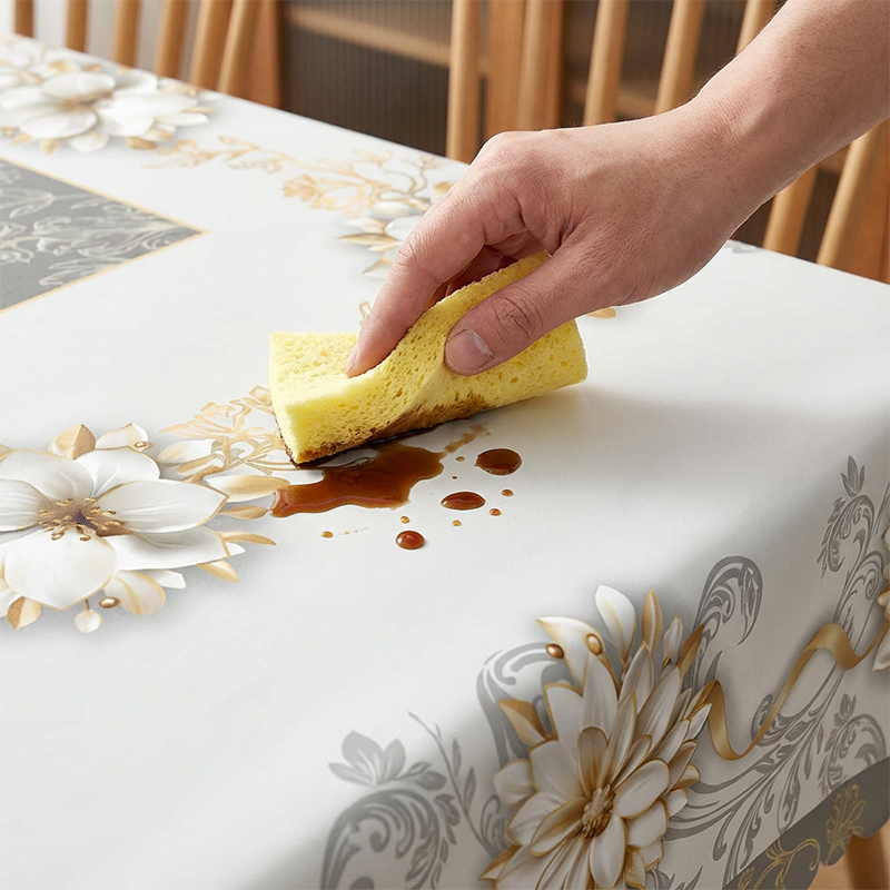 🌸✨ Mantel Elegante Impermeable con Estampado Floral en Relieve – Estilo Sofisticado y Protección para tu Mesa 💧🌿