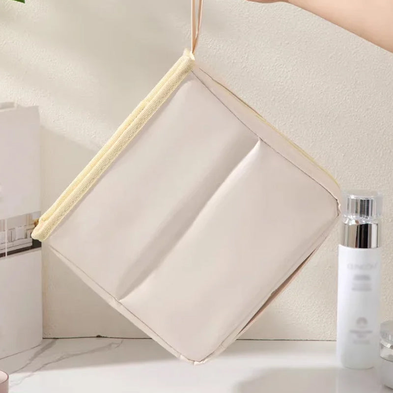 💄✨ Elegante Bolsa de Cosméticos con Compartimentos – Práctica y Estilosa para Llevar Todo lo Necesario en la Mano 👜🌟