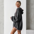 👚✨ Sudadera Extragrande de Punto con Capucha para Mujer – Cuello en V y Ribete en Contraste, Comodidad y Estilo Casual 🌸💖
