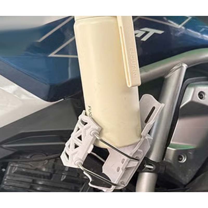 ⏰🔥 ¡Oferta Especial 50% OFF! 🏍️ Portavasos Automático para Motocicleta – Estable y Seguro en Cada Viaje 🎉☕