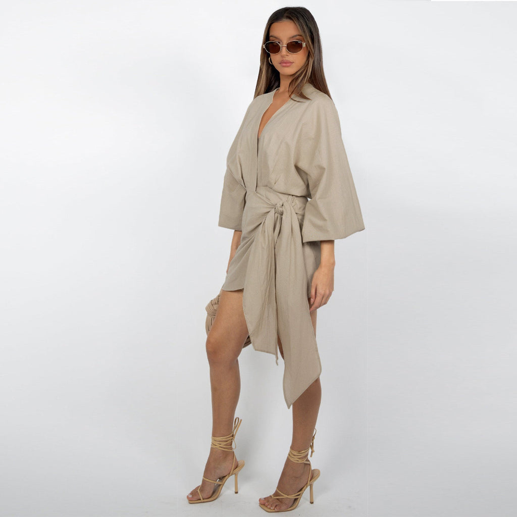 👗 Vestido con Escote Cruzado y Lazo Definidor – Elegancia y Estilo en Cada Detalle para Mujer ✨💫