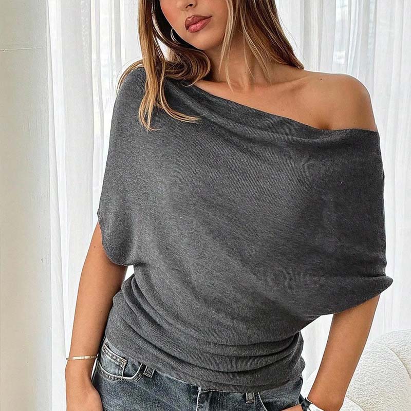 ⏰ ¡Oferta Limitada 50% OFF! 👚 Top Asimétrico de Manga Murciélago con Hombros Descubiertos – Elegancia Dramática y Comodidad Suave 🦇✨