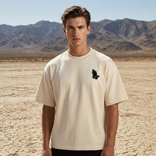 ¡OFERTA POR TIEMPO LIMITADO 50% DE DESCUENTO! 👕 Camiseta de Hombre 'Manos en Oración' – 100% Algodón, Estampado Simbólico ✨
