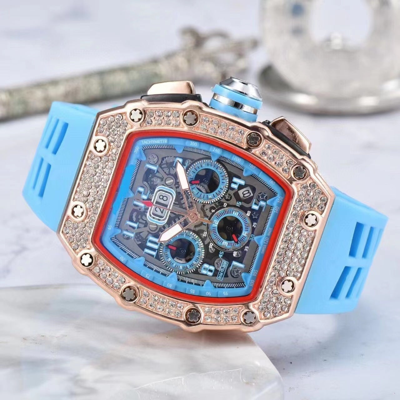 ⌚ Edición limitada – ¡50% de descuento! ✨ Reloj de lujo para hombre con forma de tonel y adornos de diamantes de imitación.