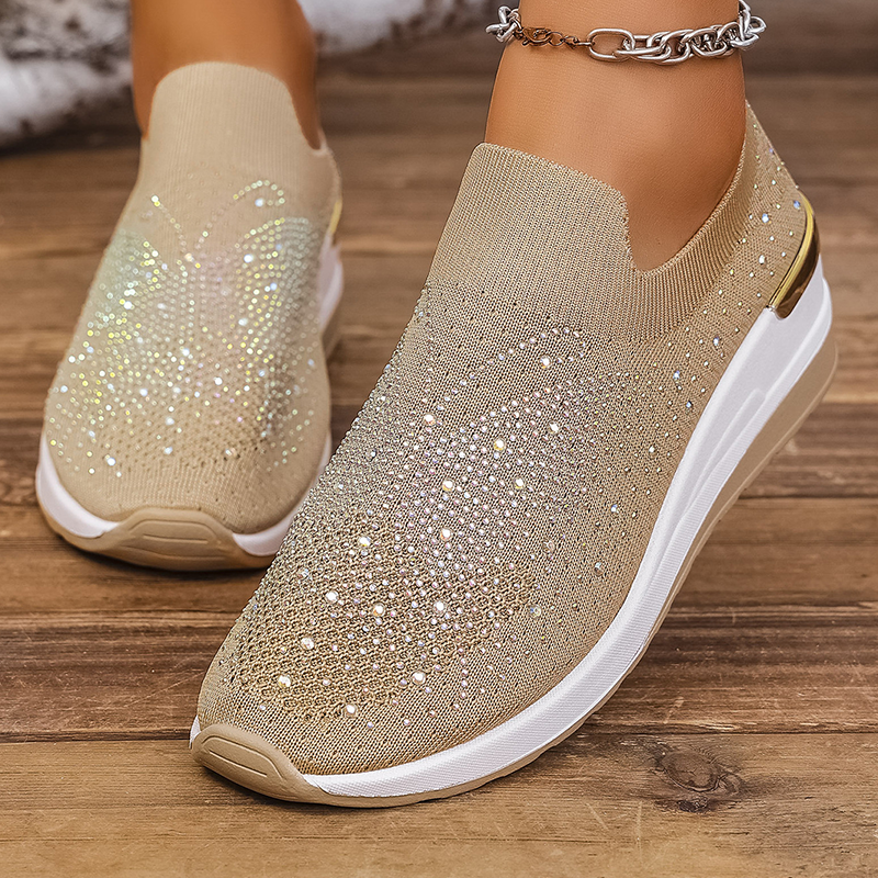 ✨👟 ¡OFERTA 50% OFF! Zapatillas con Pedrería – Comodidad y Brillo en Cada Paso