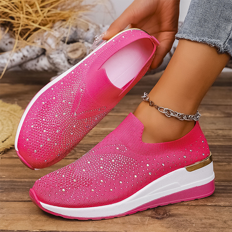 ✨👟 ¡OFERTA 50% OFF! Zapatillas con Pedrería – Comodidad y Brillo en Cada Paso