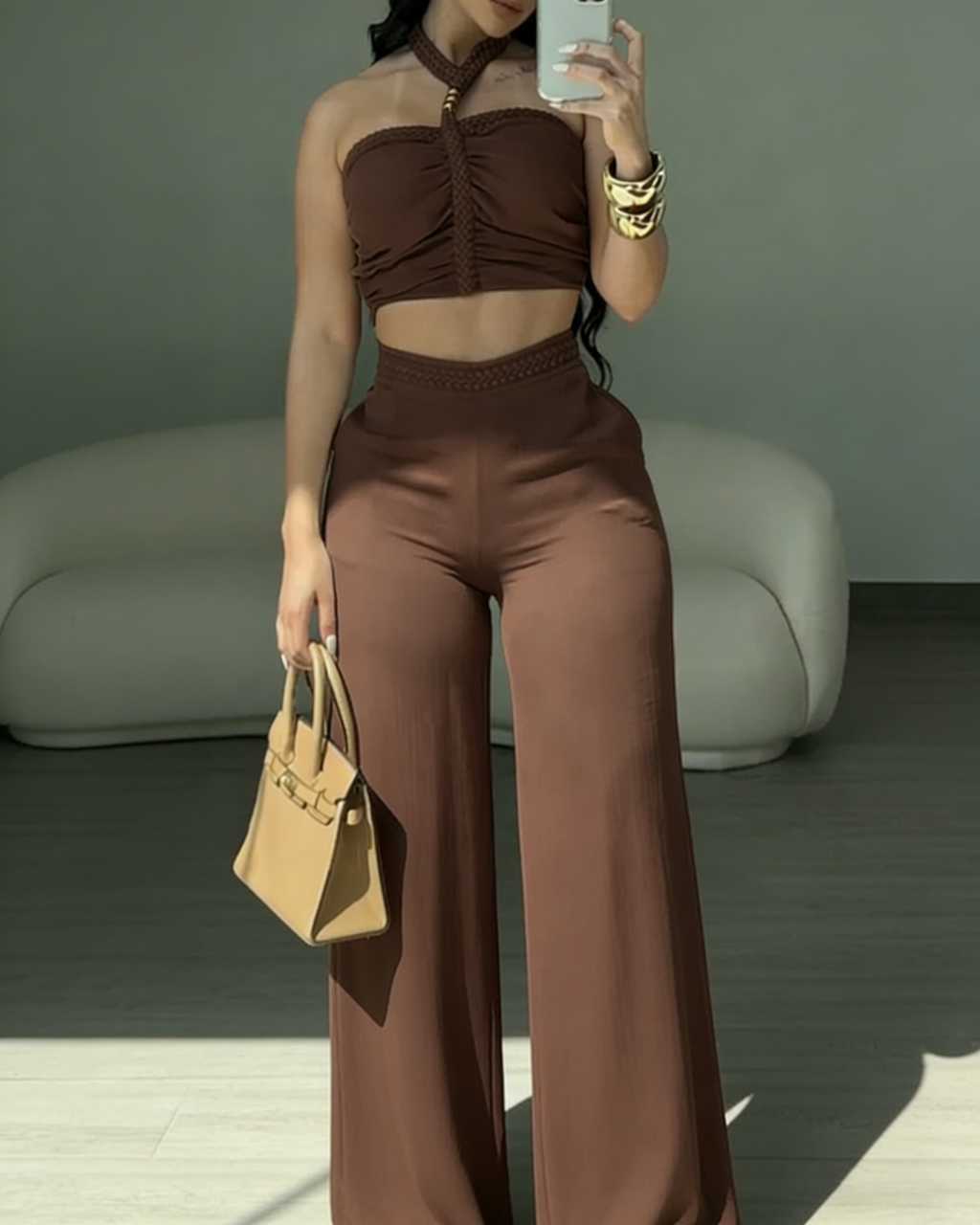 Conjunto de Dos Piezas con Cinta Trenzada y Pantalones Acampanados